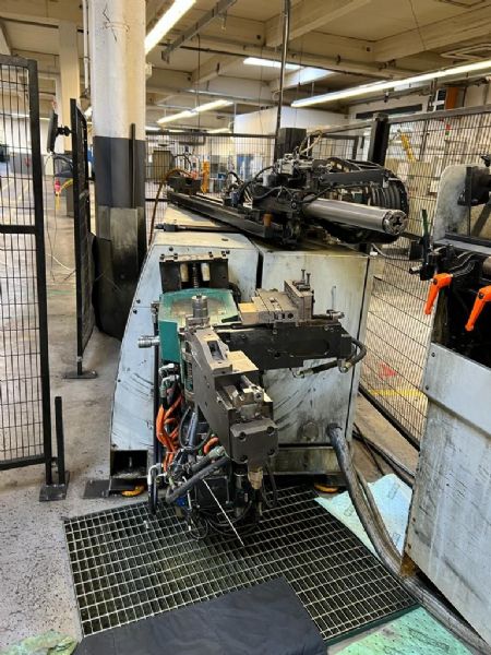 5-Achsen CNC-Rohrbiegemaschine BLM Dynamo ELE  MR200